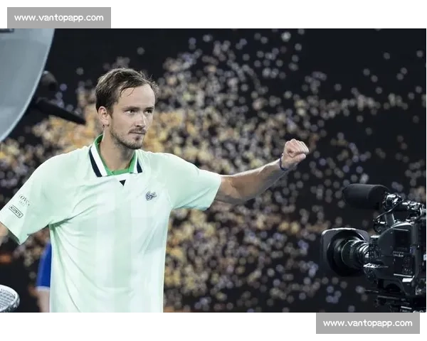 惊喜!梅德韦杰夫意外夺冠,排名再创新高! 惊喜!梅德韦杰夫意外夺冠,排名再创新高!