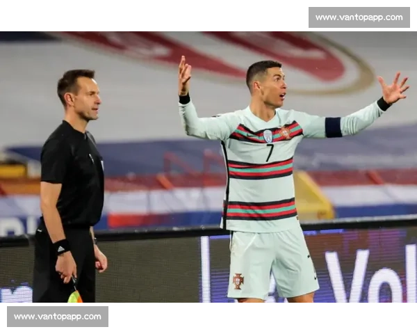 心有不甘！世界杯红牌榜上的“冤案”大盘点，球迷们怎么看