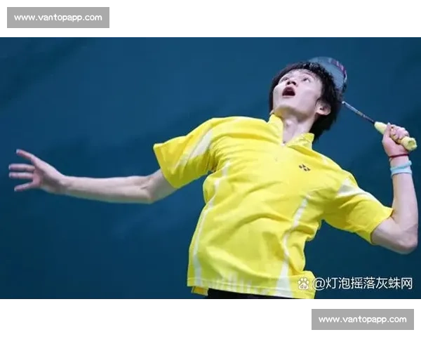 林丹告别赛场后首度露面，笑容灿烂，球迷感动落泪！